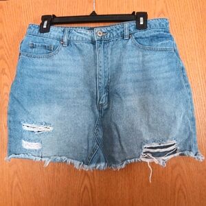 Women's size large,  Indigo Rising jean skirt